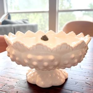 Vtg 1970's Fenton White Milk Glass Hobnail Candle and Flower Centerpiece